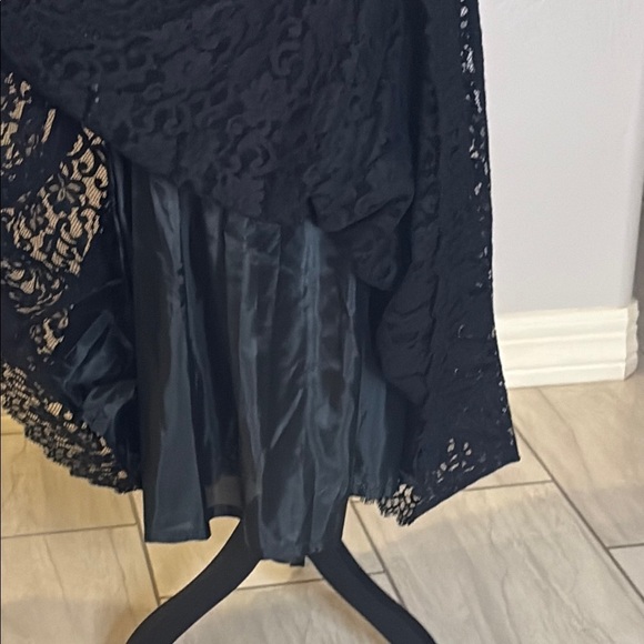 Vintage Women's Lace Pleated Long Skirt for Cocktail Nights 00 Petite - Picture 3 of 4